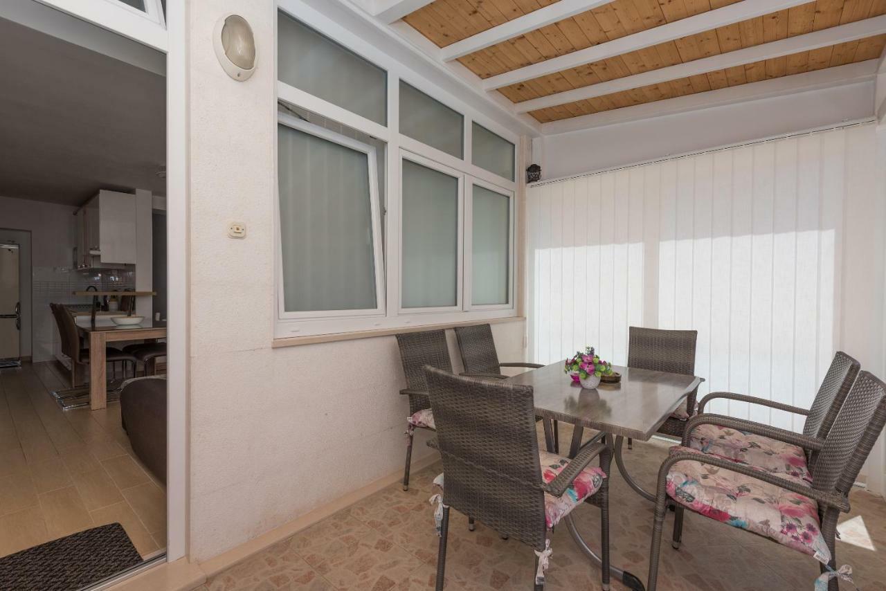 Apartmani Mona Makarska Exterior foto