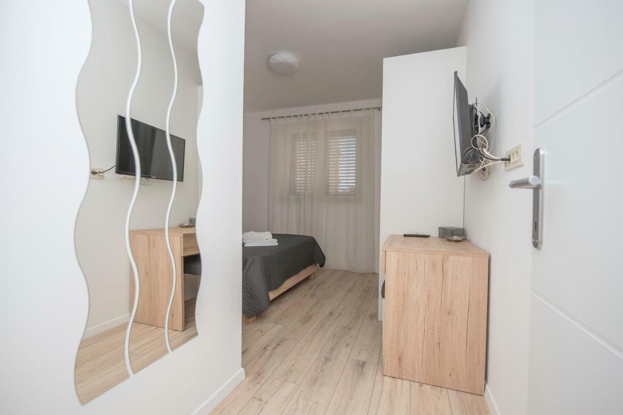 Apartmani Mona Makarska Exterior foto