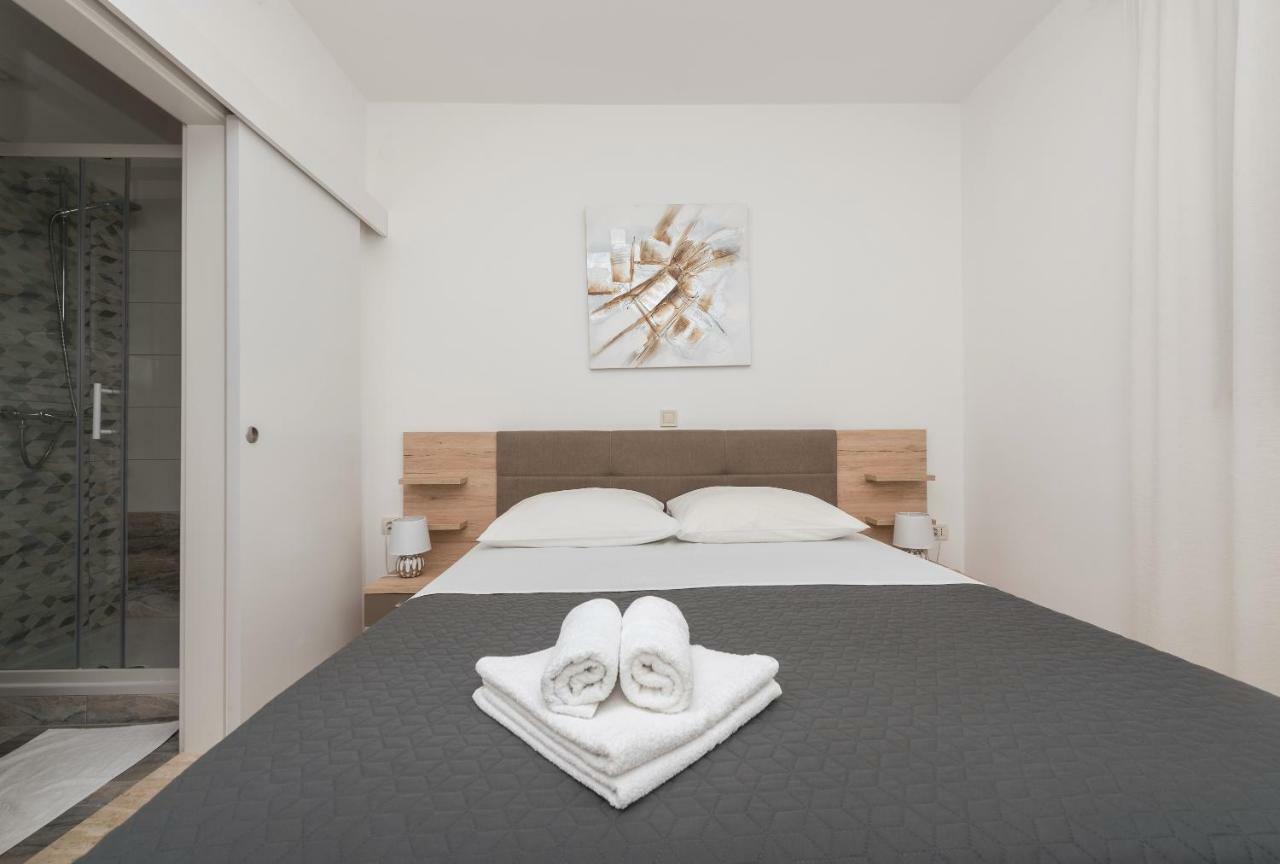 Apartmani Mona Makarska Exterior foto