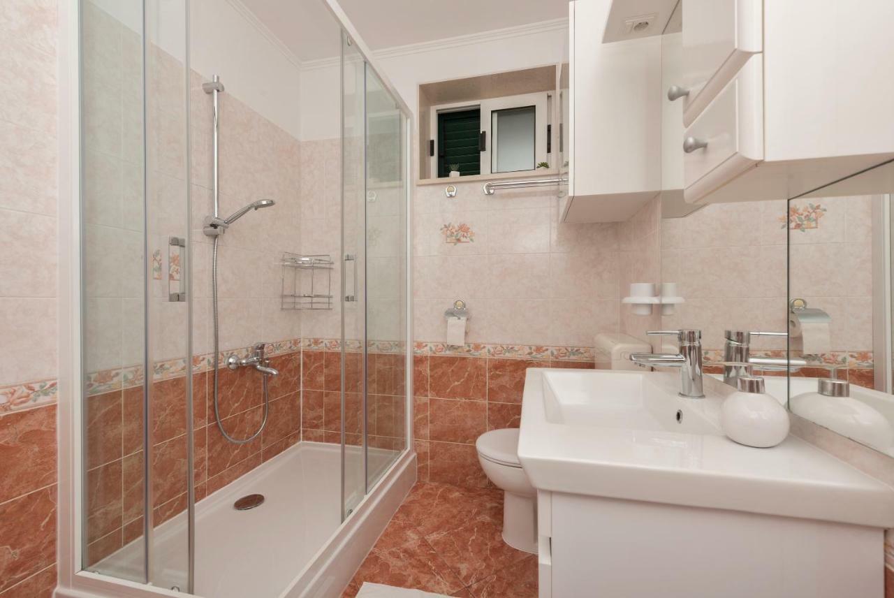 Apartmani Mona Makarska Exterior foto